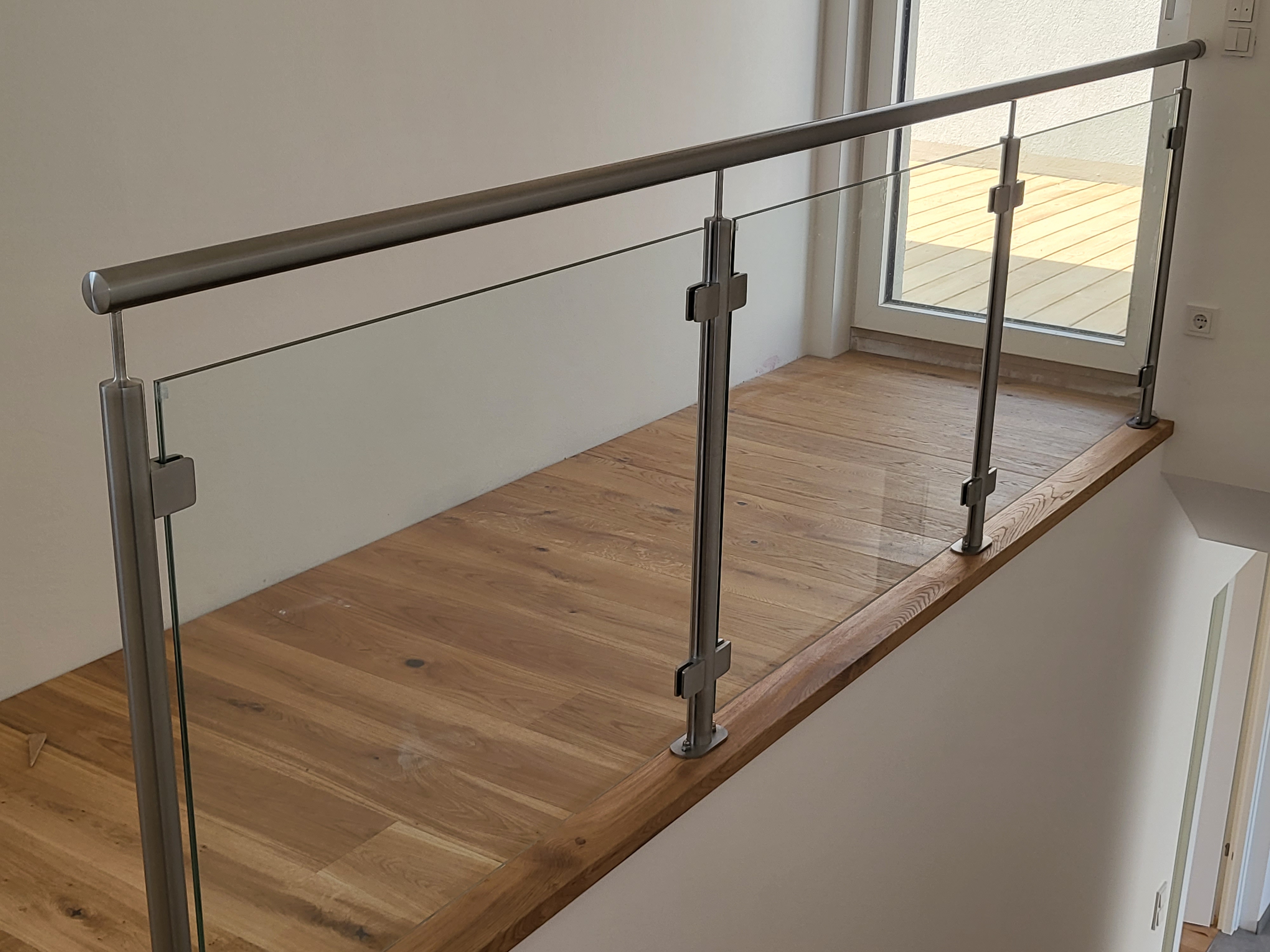 Edelstahlgel&auml;nder mit Glasf&uuml;llung