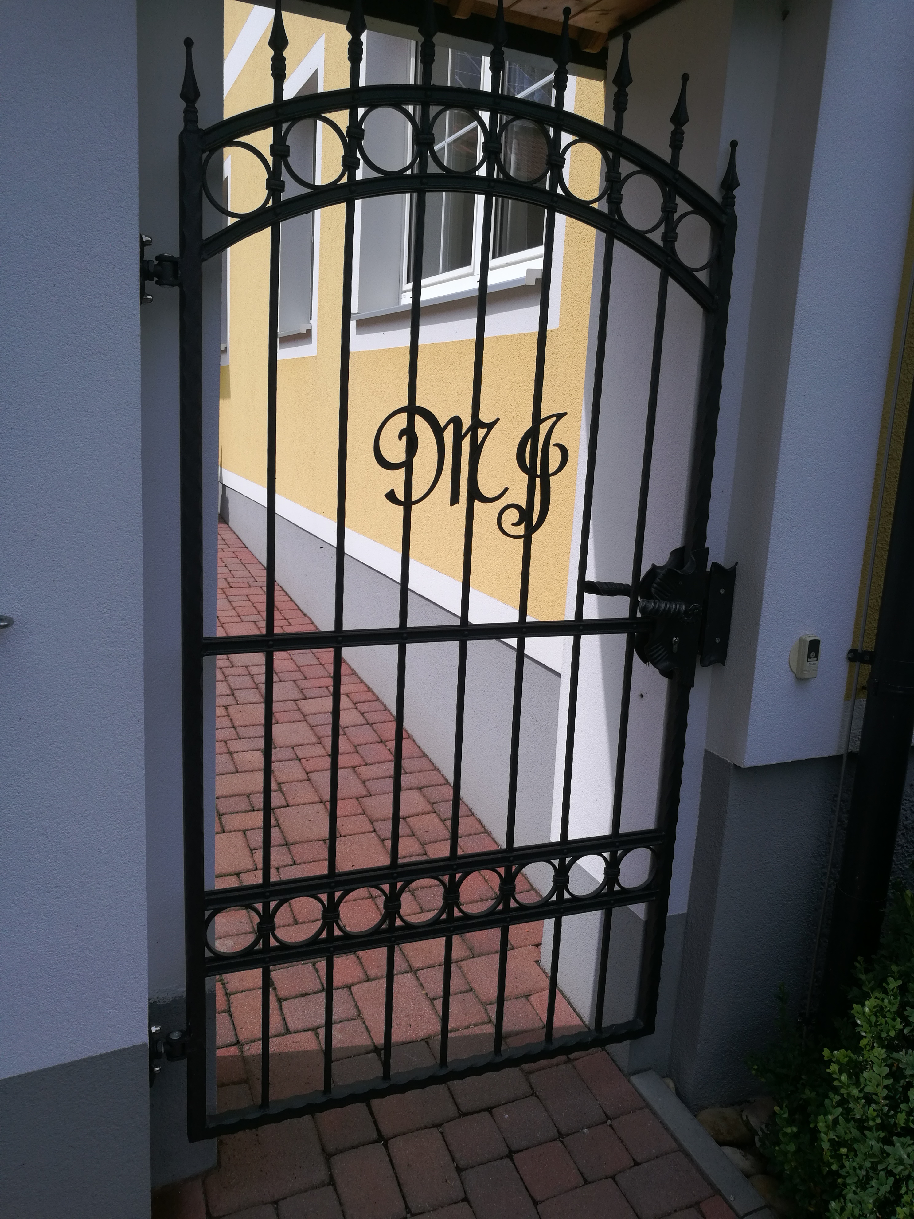 Geschmiedetes Gartentor aus Stahl