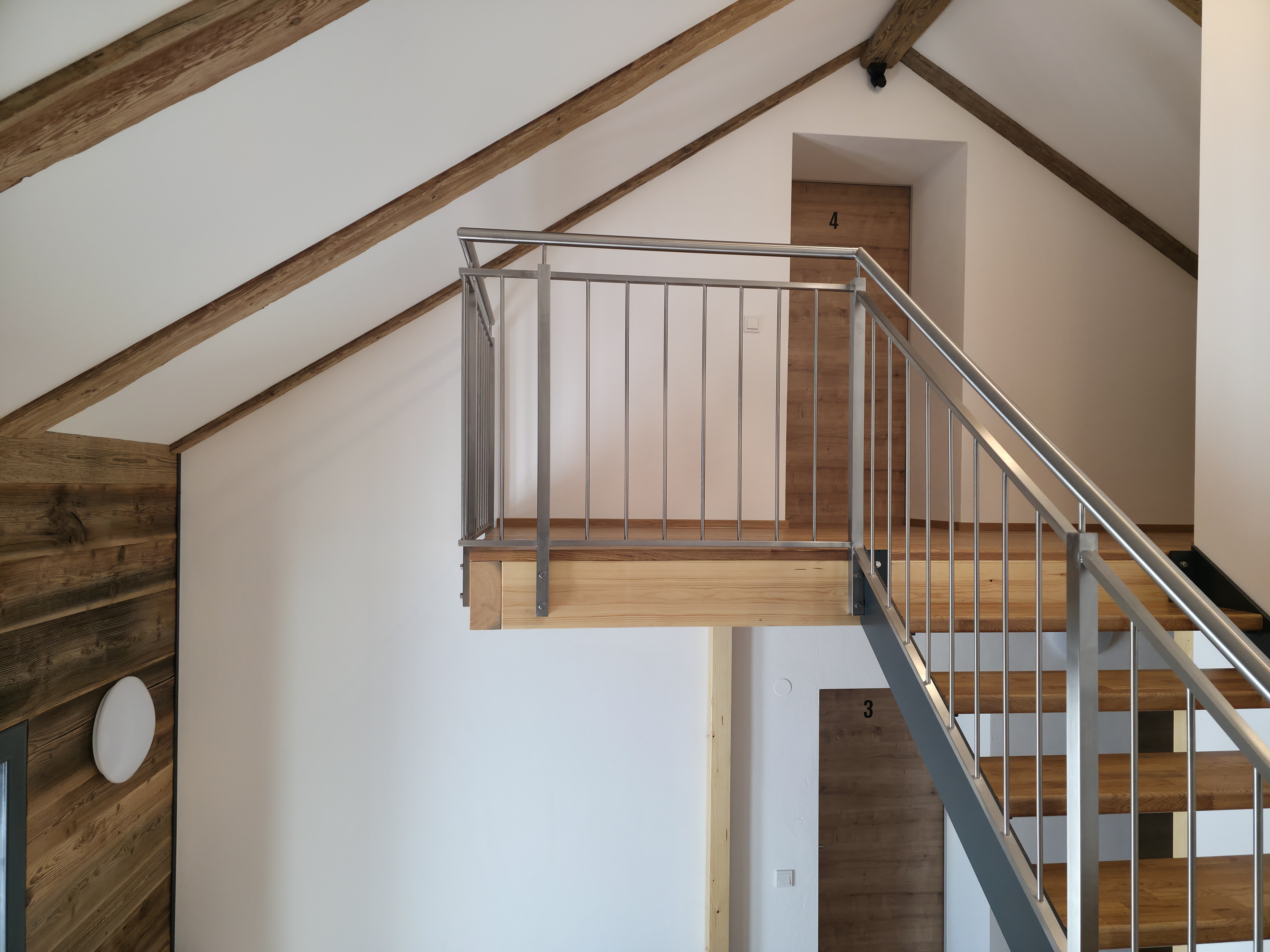 Innentreppe mit Edelstahlgel&auml;nder (2)