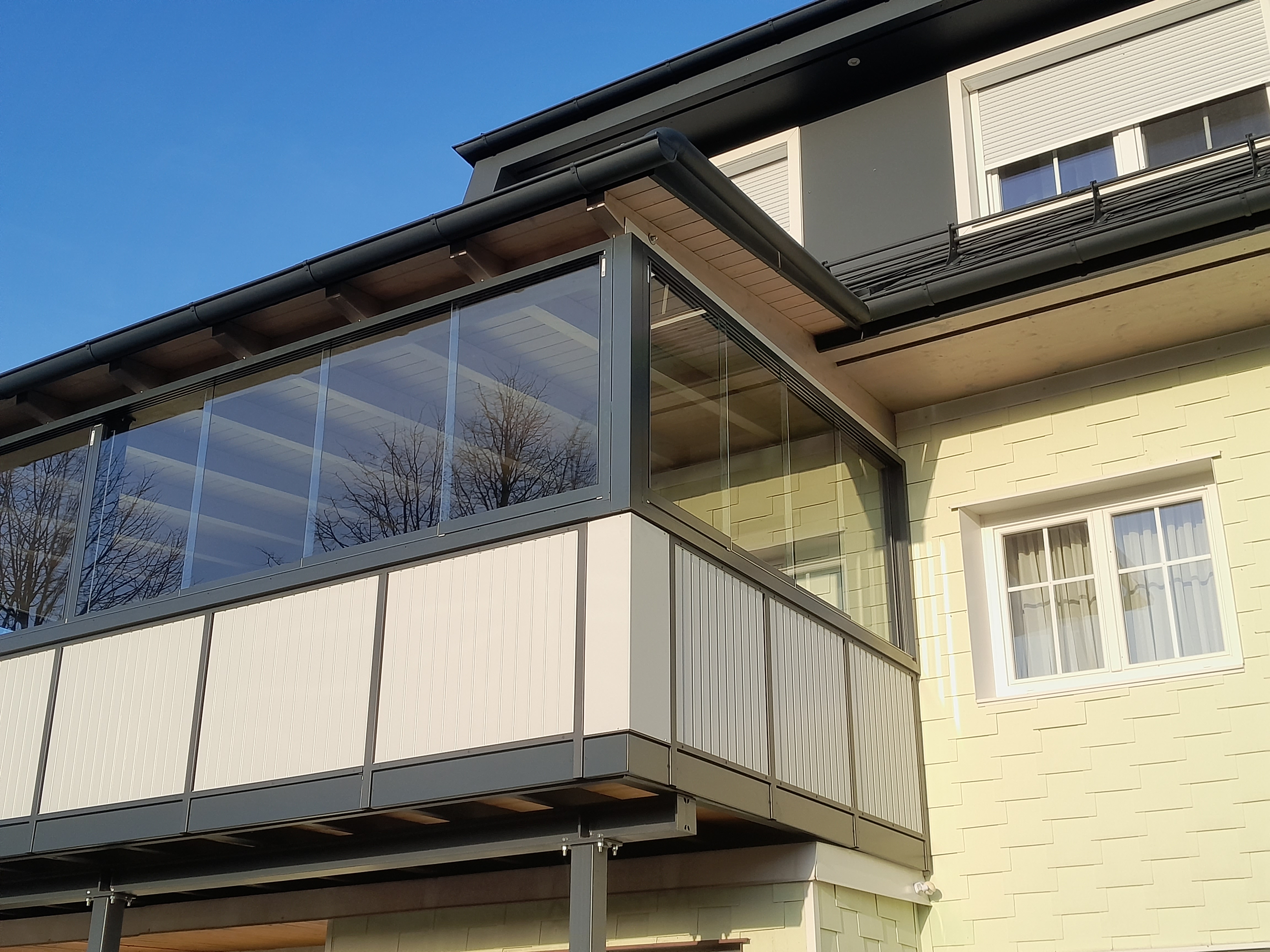 Sommergarten mit Glasschiebeelement